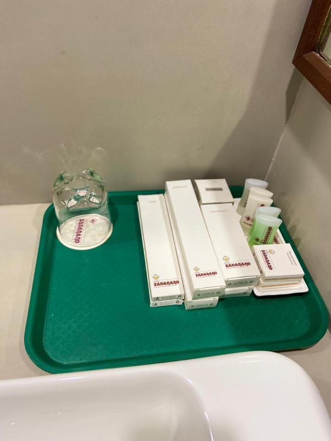 萨达南德酒店 Ankleshwar 外观 照片
