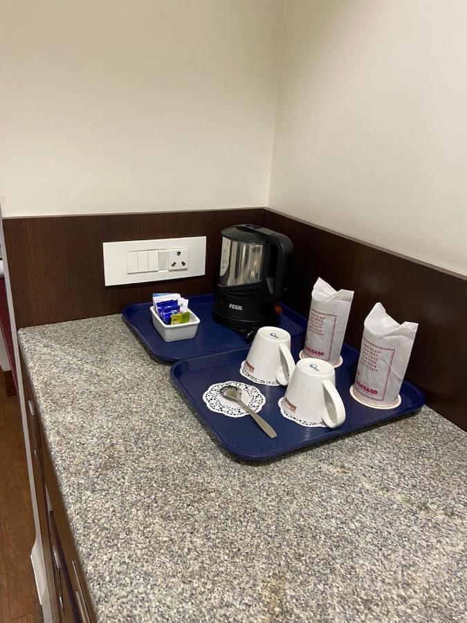 萨达南德酒店 Ankleshwar 外观 照片